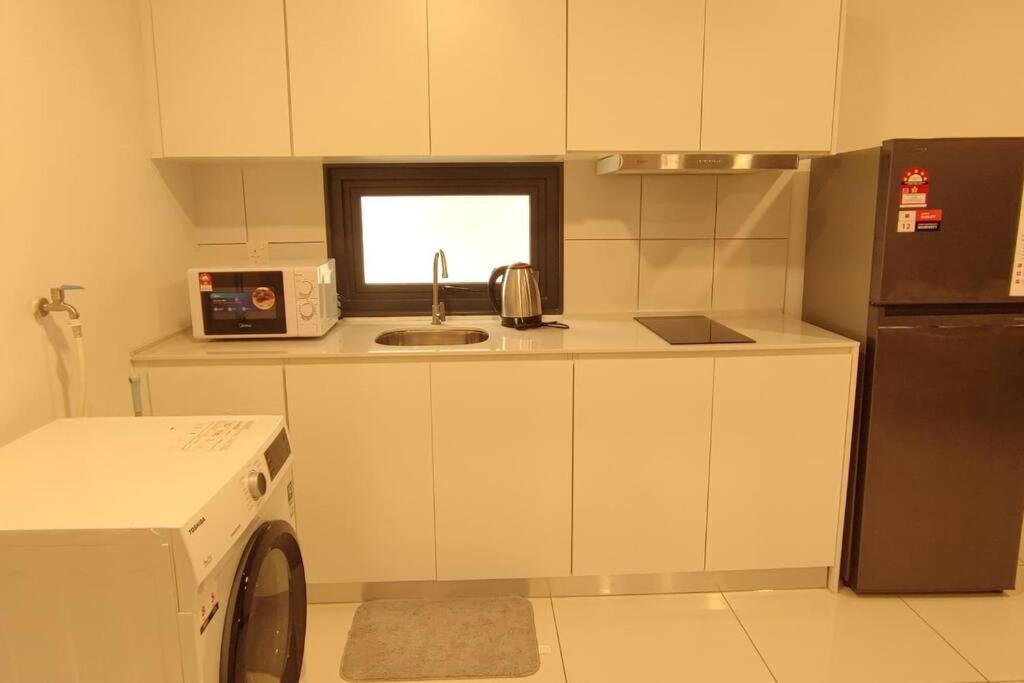 Hza1506-klia Slf Checkin-wifi-netflix-pool-parking-klia, 7100 * Kampong Melot